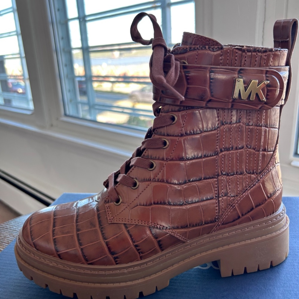 Michael Kors Boots - Picture 3 of 3